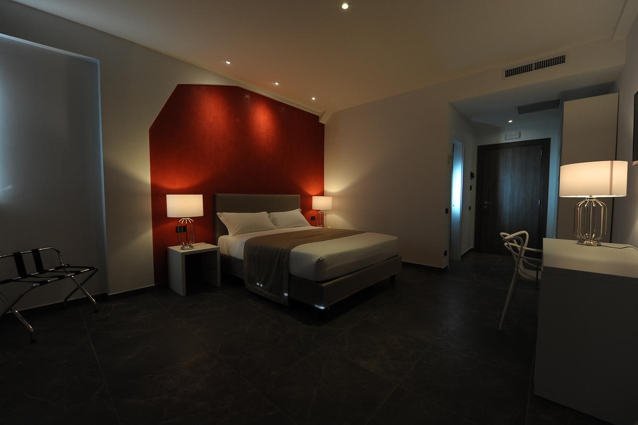Hotel Up Wellness & Spa Foggia Exteriör bild